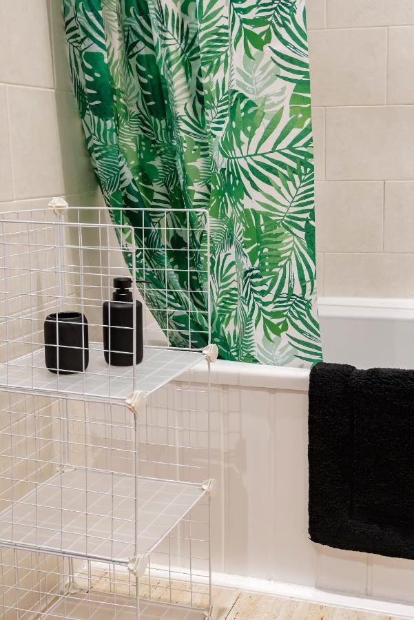 Air Host And Stay - Argyle Apartment Sleeps 4 City Centre Ливърпул Екстериор снимка